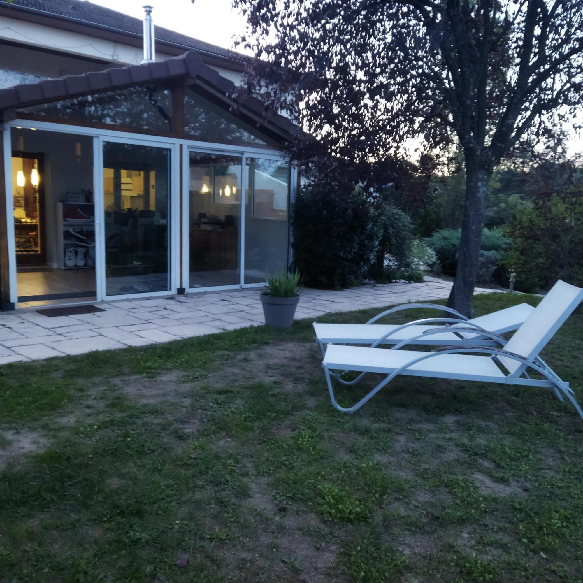 Chambre Dans Un Ecrin De Verdure Dommartin  エクステリア 写真